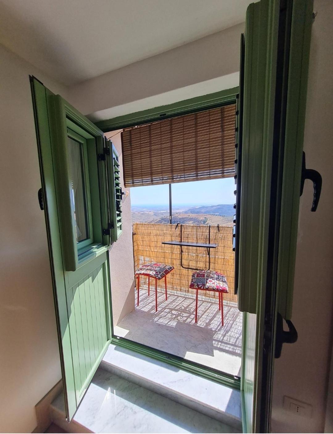 Ca' Sole Appartement Butera Buitenkant foto
